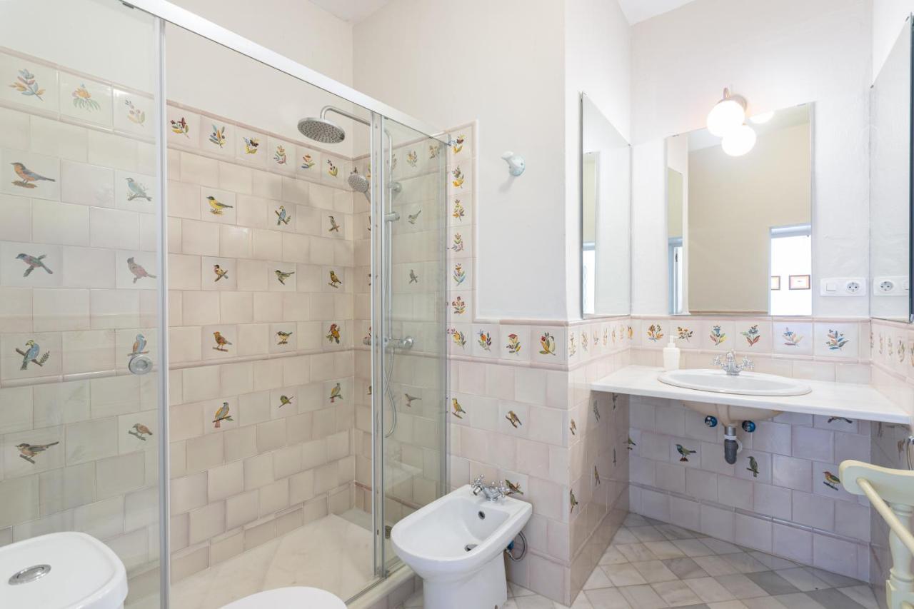 Genteel Home Campamento Sevilla Exteriör bild