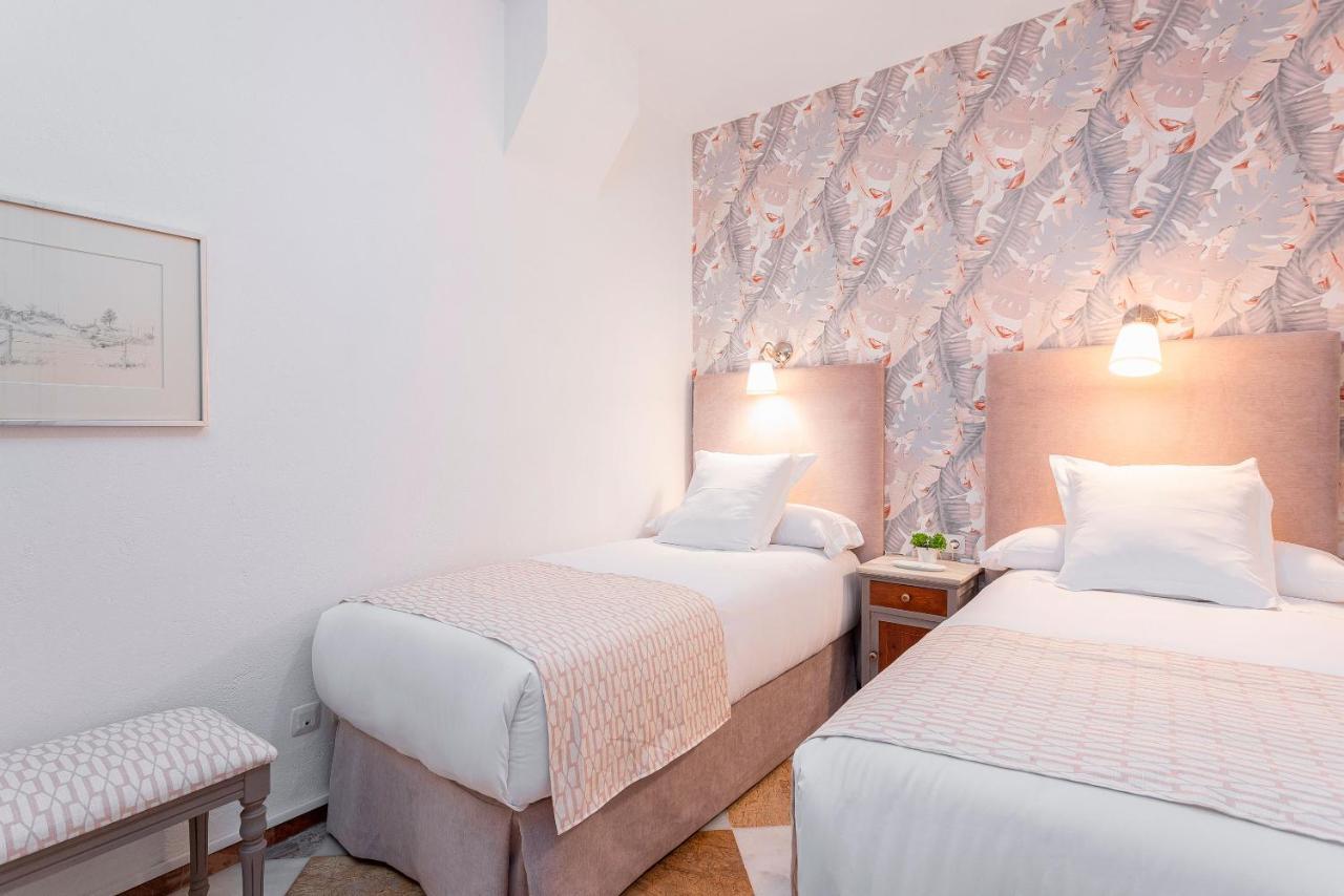 Genteel Home Campamento Sevilla Exteriör bild