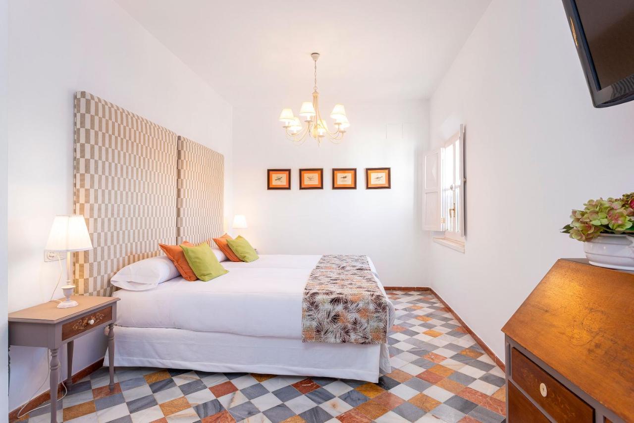 Genteel Home Campamento Sevilla Exteriör bild