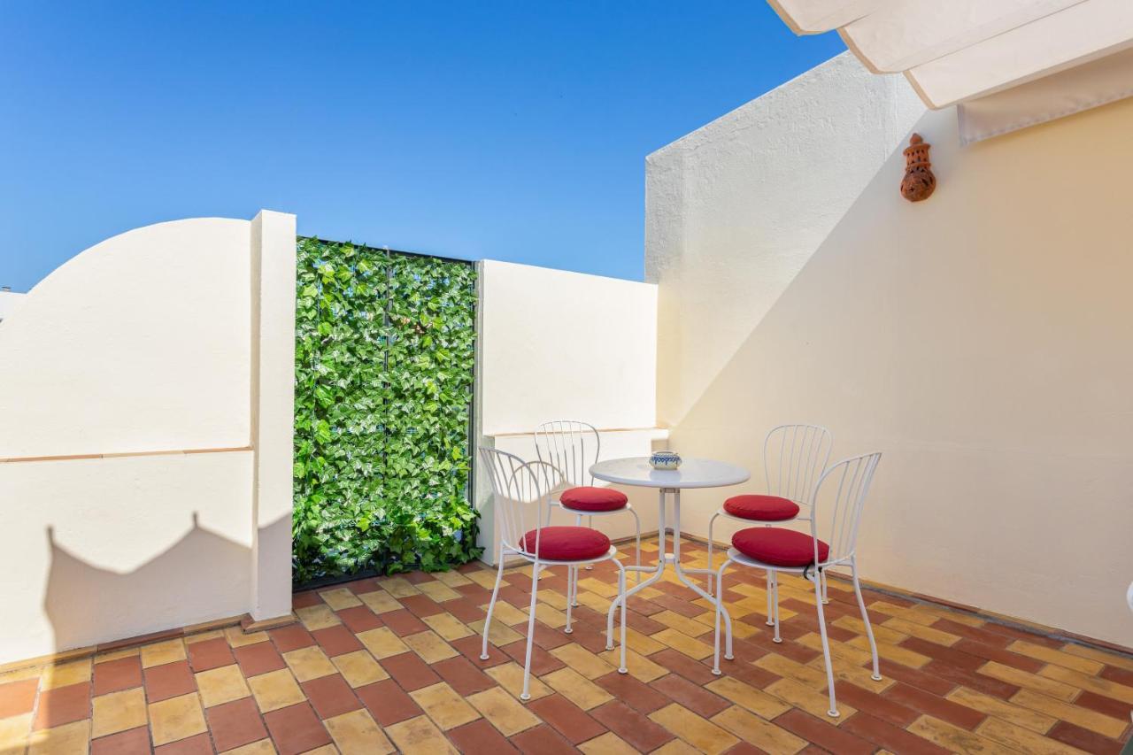 Genteel Home Campamento Sevilla Exteriör bild