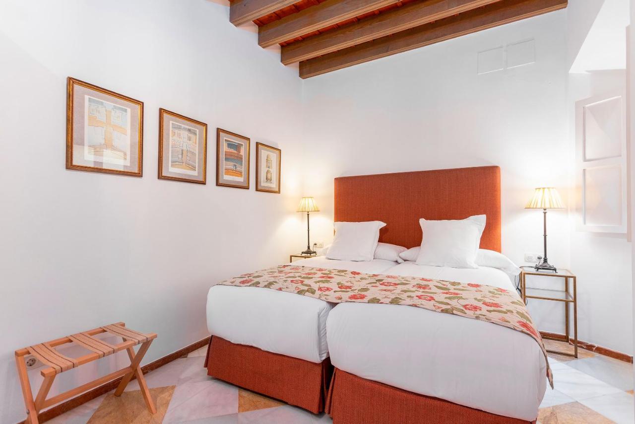 Genteel Home Campamento Sevilla Exteriör bild